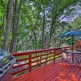Fire Pit & Community Perks: Blakeslee Cottage!