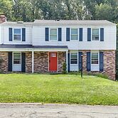 Charming Vacation Rental: 15 Mi to Pittsburgh