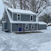 1/2 Mi to Song Mountain Resort: Ski Getaway!