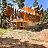 Cozy Utah Cabin w/ Deck & Fire Pit!