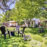 Las Animas Studio w/ Lush Backyard Paradise!