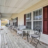 Lovely Sadieville Retreat w/ Deck & Grill!