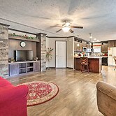 Lovely Sadieville Retreat w/ Deck & Grill!