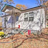 Remodeled Harrison Retreat < 6 Mi to Town!