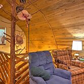 Rustic Taswell Cabin: Grill + Walk to Patoka Lake!