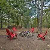 Wright City Cabin w/ Fire Pit + Forest Views!