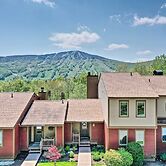 Timber Creek Townhome w/ 2 Decks & Mtn Views!