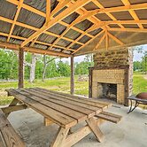 Updated Studio Cabin in Ozark w/ Yard & Mtn View