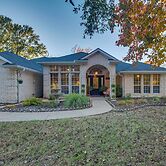 'the Crown Goose' - Bullard Home w/ Pool & Spa!
