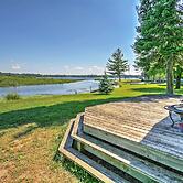 Cozy Lakefront Hale Cabin w/ Access to Boat Ramp!