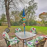 Fox River Grove Home: Pets Welcome!