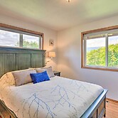 51 Mi to Mt Rainier: Mtn-view Escape on 8 Acres!