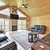 Waterfront Davis Pond Cabin w/ Dock + Kayaks!