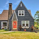 The Old Mccullough Home w/ Rooftop Deck, View