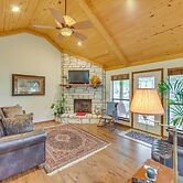 Dog-friendly Wills Point Home w/ Grill on 10 Acres