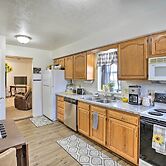 Akron Apartment w/ Balcony - Hunting Nearby!