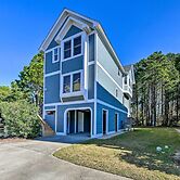 Coastal Home w/ Community Pool < 2 Miles to Beach!