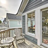 Coastal Home w/ Community Pool < 2 Miles to Beach!