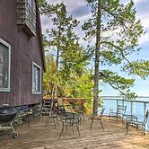 Charming Stop Island Cabin w/ Boat Dock & Beach!