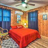 Cozy Kentucky Cabin w/ Sunroom, Yard & Views!