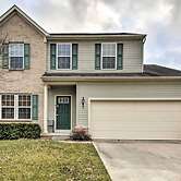 Greenwood Home ~15 Mi to Indianapolis!