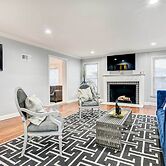 Luxurious Detroit Home - Walk to Golf & Park!
