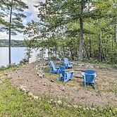 Lakefront Family Retreat: Skiing & Mountain Biking