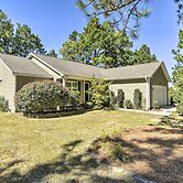Idyllic Pinehurst Home, Near Golf Course!
