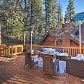 Peaceful & Idyllic Forest Cabin w/ Pool Table
