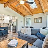 Peaceful Brevard Mountain Cabin: Hike, Golf & Swim