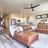 Modern Bozeman Family Townhome w/ Hot Tub!