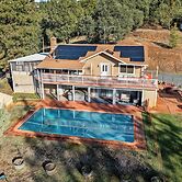 Jackson Escape w/ Hot Tub & Mtn Views!