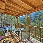Private 'yaak River Hideaway' w/ Deck & Mtn Views!