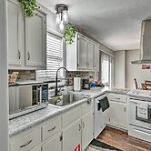 Updated Fayetville Townhome-away-from-home w/ Yard