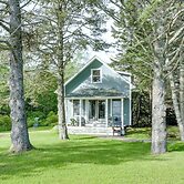 Charming Stonington Studio w/ Ocean Views!