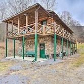 Charming Austin Cabin on 96 Acres of Land!