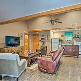 Lake Texoma Cabin - 1 Mi to Park & Boat Ramp!