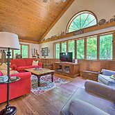 Corey Lake Home, 7 Mi to Swiss Valley Ski Resort!