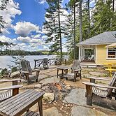 Lakefront Cottage: Boat Dock, Patio & Kayaks!