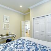 Luxe Federal Way Rental - Walk to the Water!