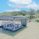 Dock & Private Pool: Lake Palo Pinto Retreat!