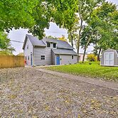 Centrally Located Mount Pleasant Retreat!