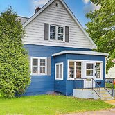 17 Mi to Porkies: Getaway Steps to Beach & Main St