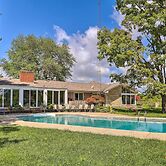 Peaceful Lebanon Farmhouse/ranch w/ Pool!