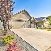 Prismatic Boise Retreat w/ Fenced Backyard!