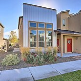 Sleek & Modern Townhome ~ 11 Mi to Dtwn Boise