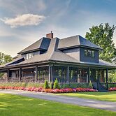 Upscale Arts + Crafts Bungalow w/ Yard, Pool!