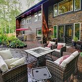 Large Family Home w/ Patios, Gas Grill + Fire Pit!