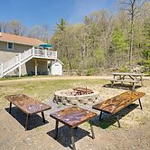 Woodsy Family Retreat 11 Mi to Raystown Lake!