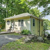 Charming Danbury Cottage w/ Lake Kenosia Access!